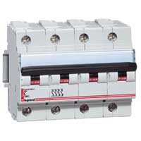 Disjoncteur tétrapolaire 400V 3-80A courbe C