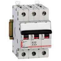 Disjoncteur 3P 16A courbe D 400V